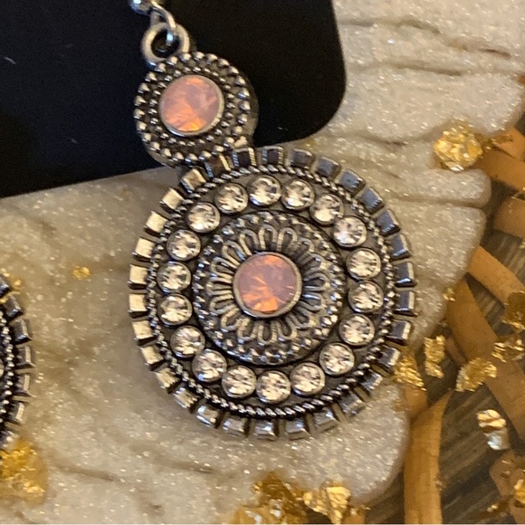 Opulent Outreach Pink Dainty Earrings - Picture 2 of 2